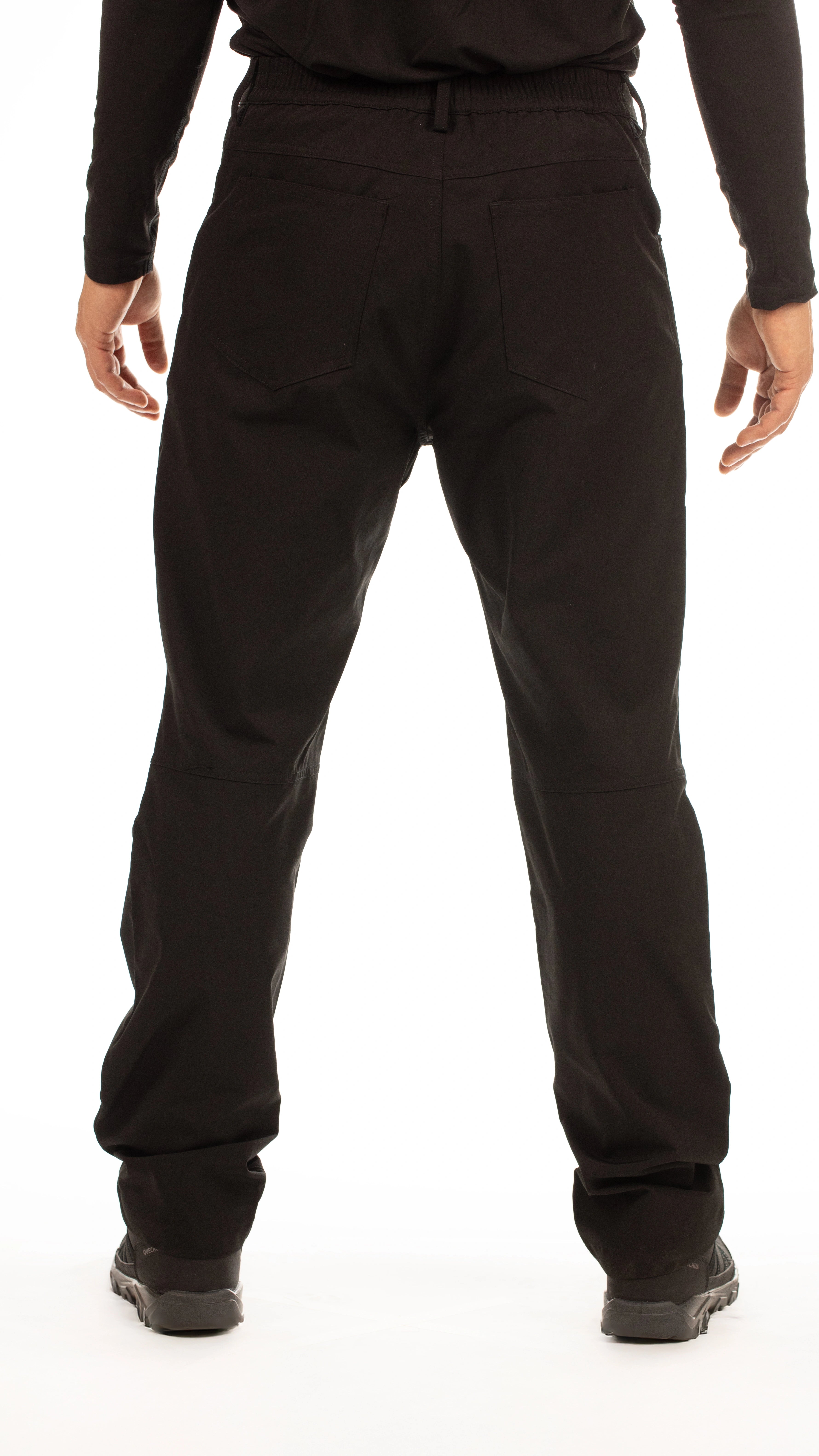 color:black