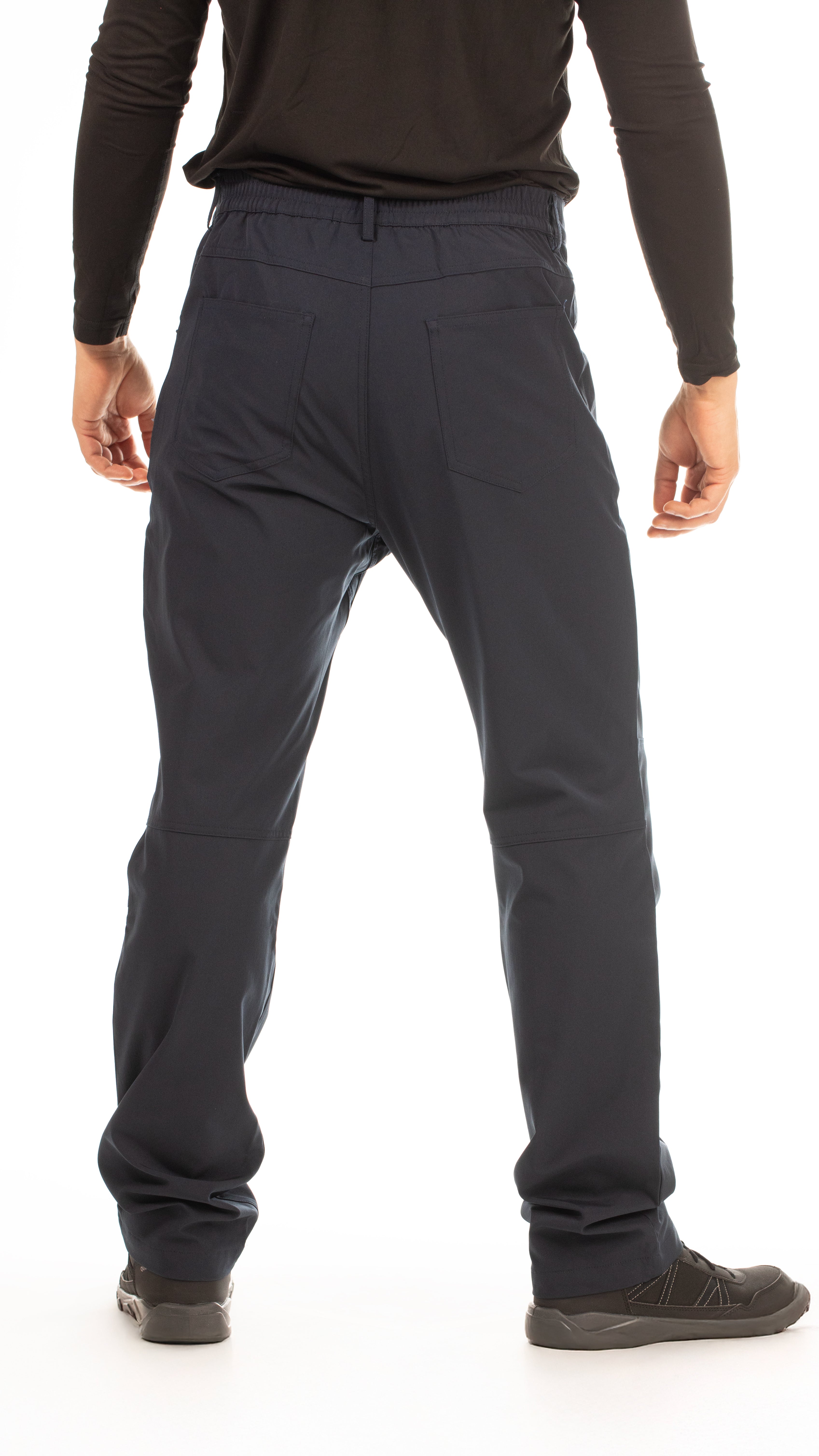 color:navy