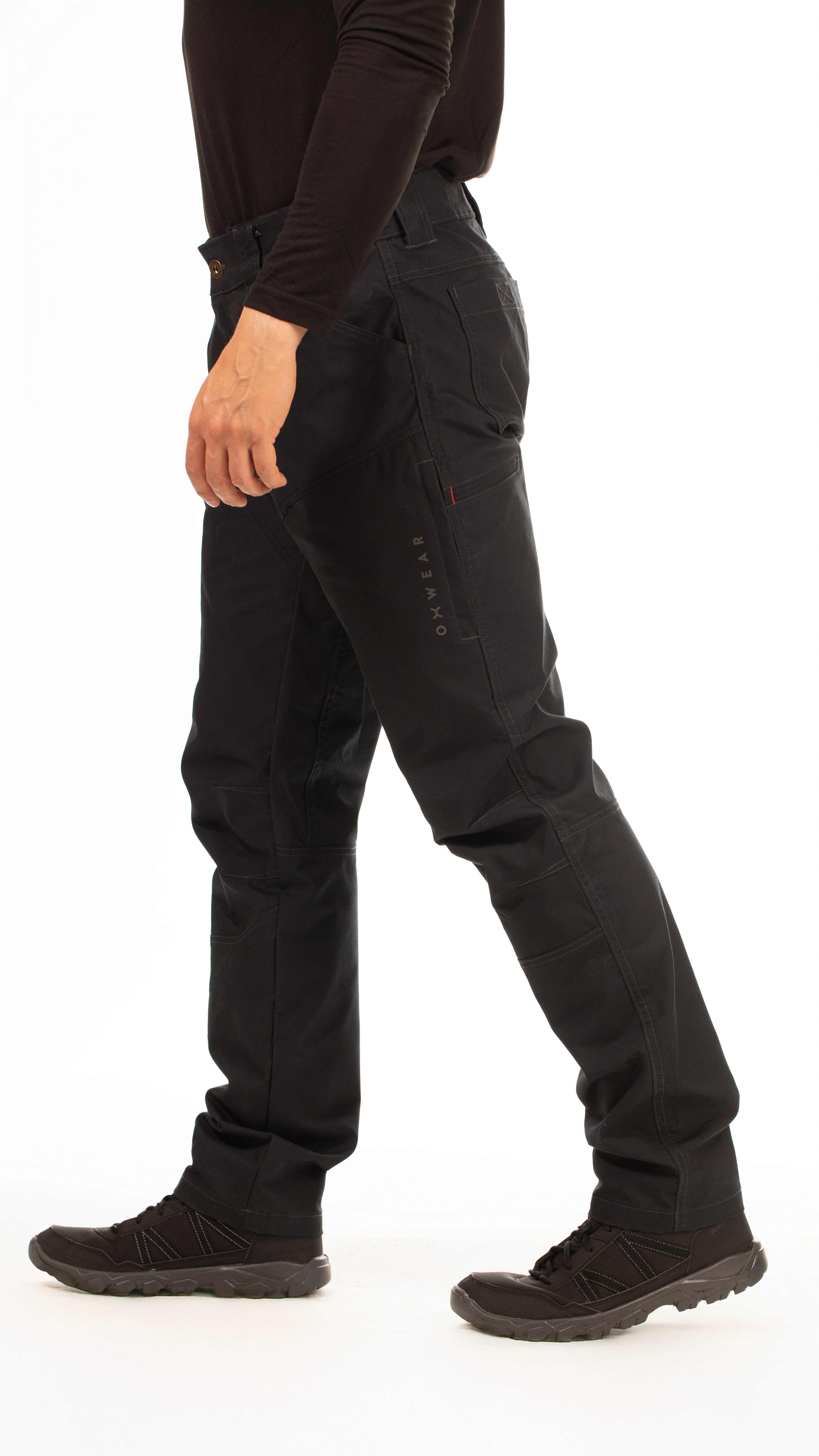 color:black
