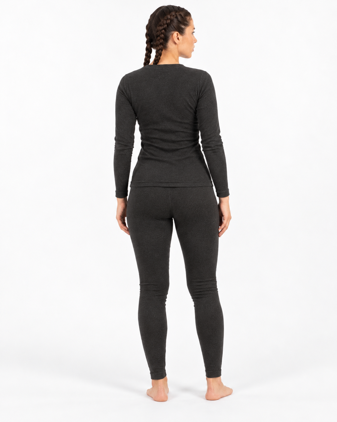 color:black