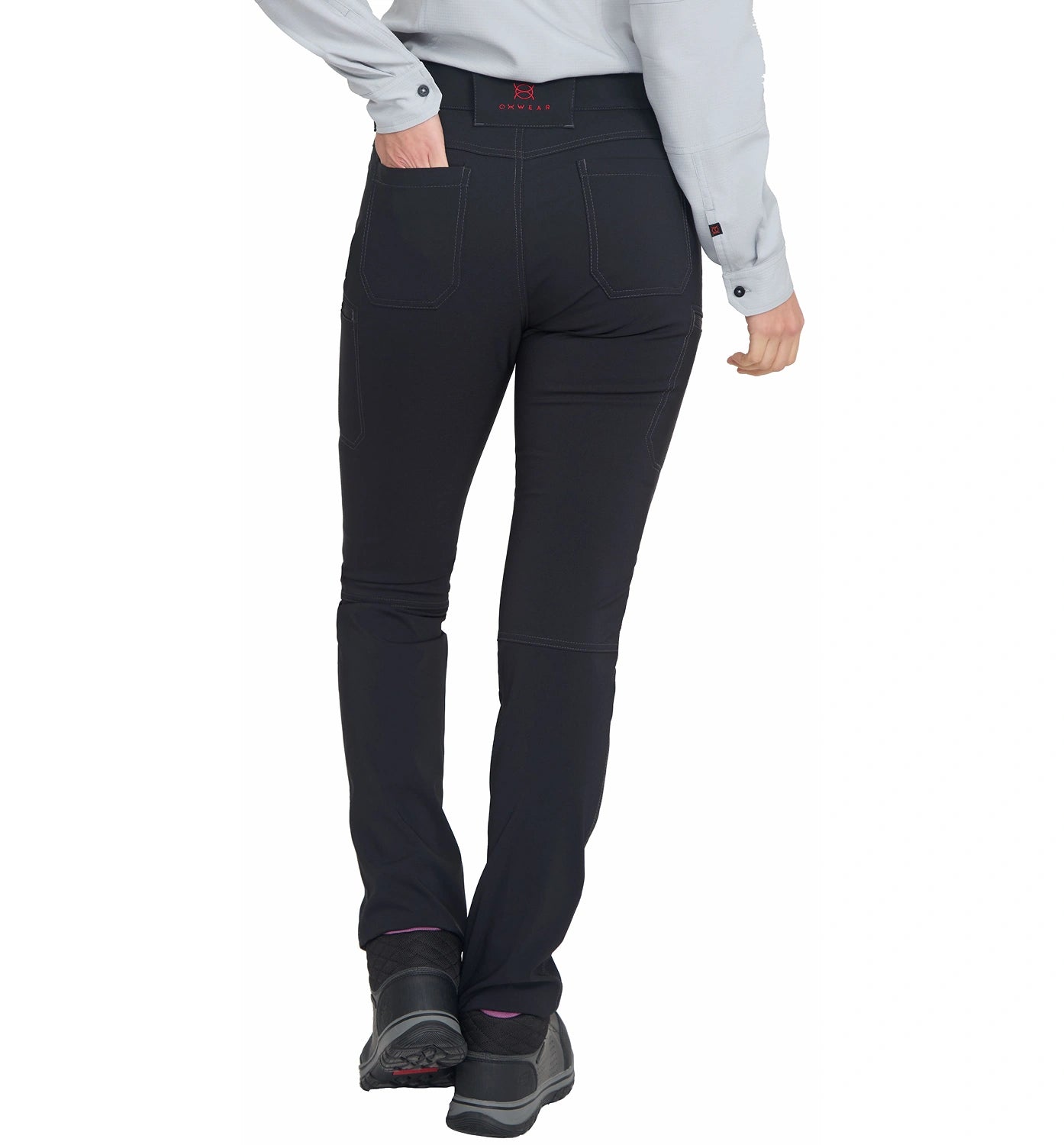 color:black
