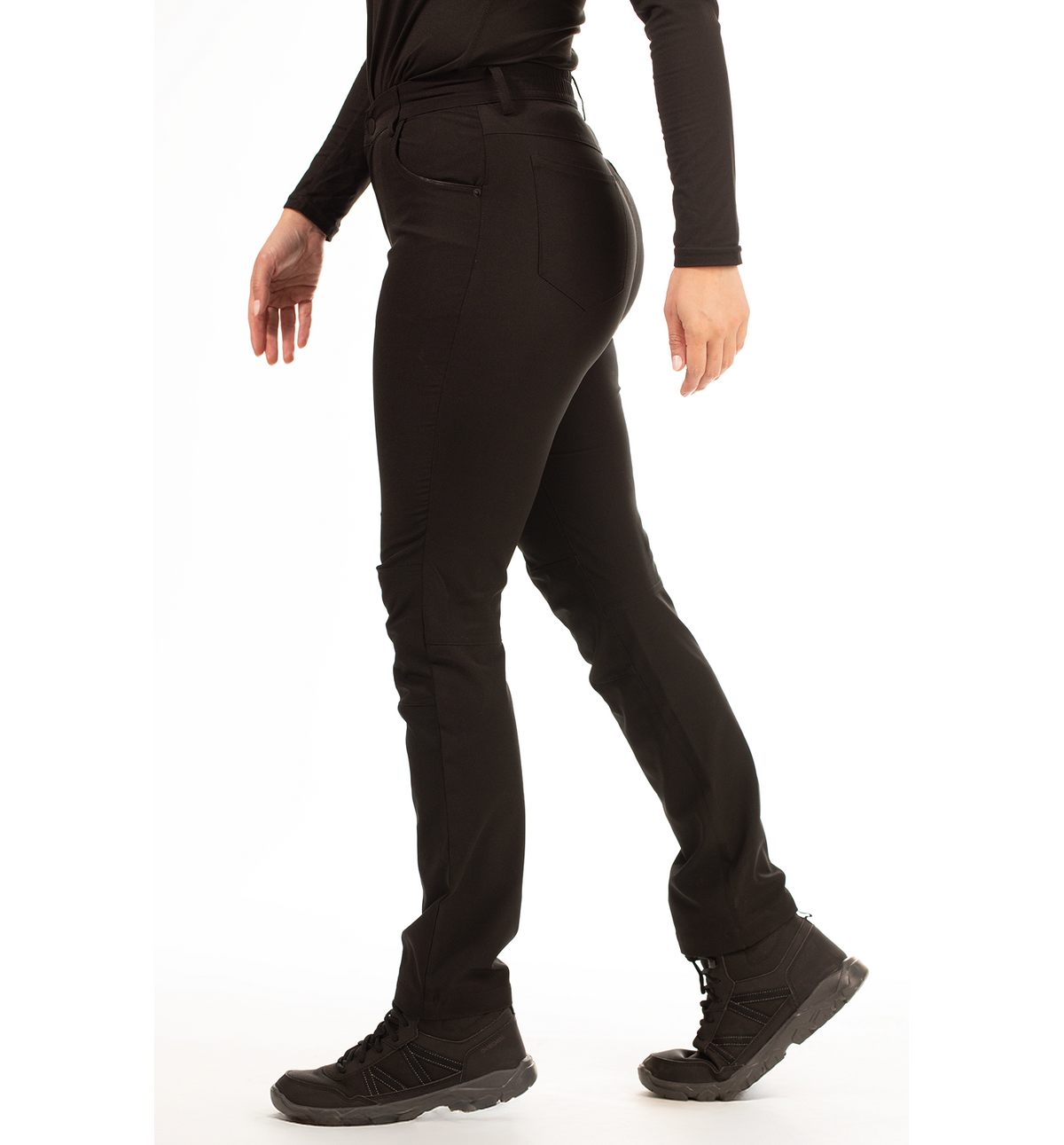 color:black