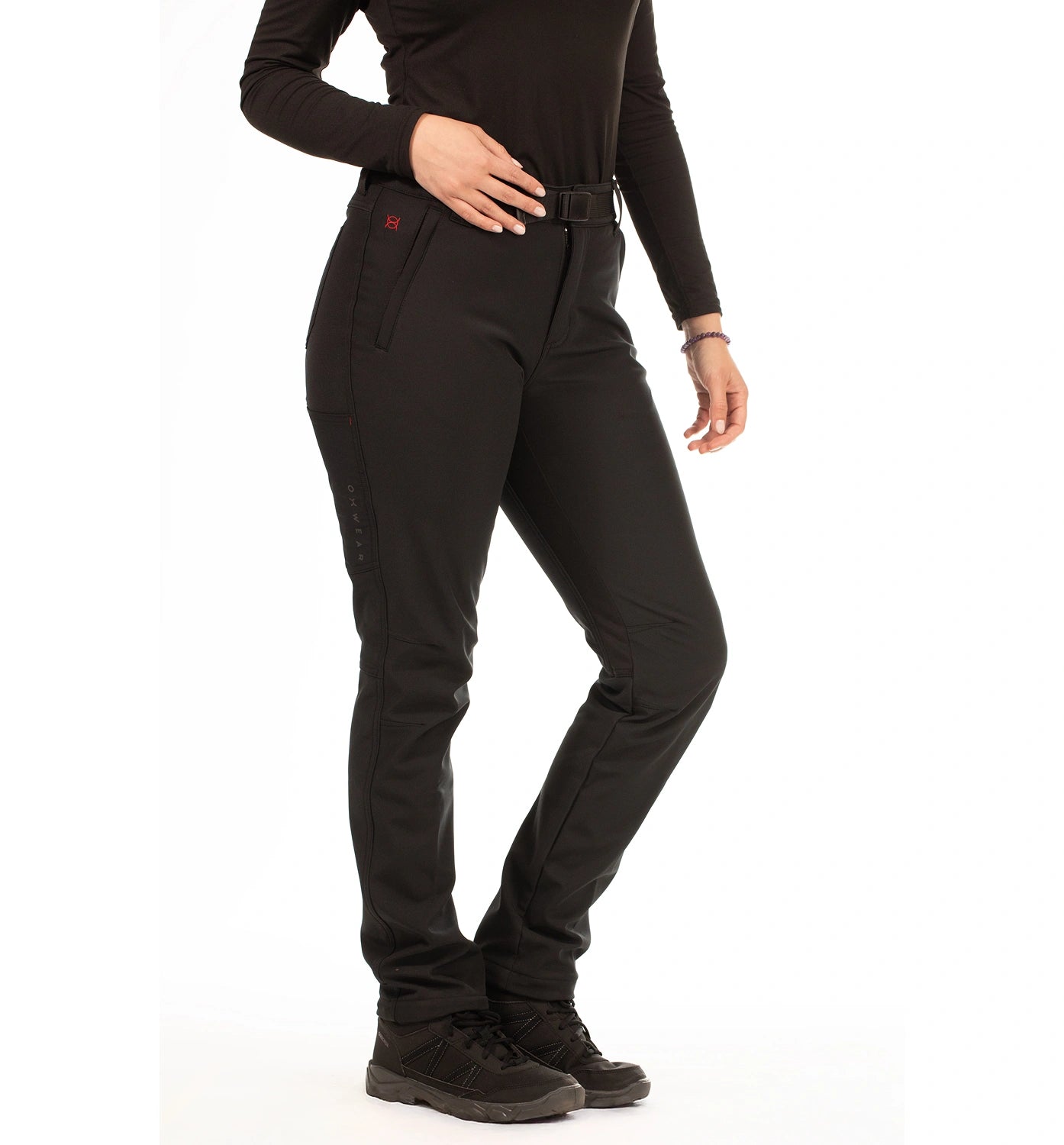 color:black