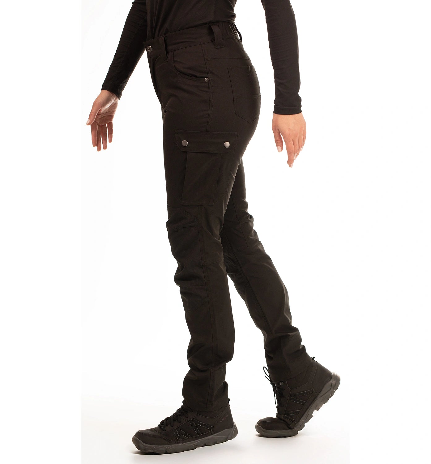 color:black