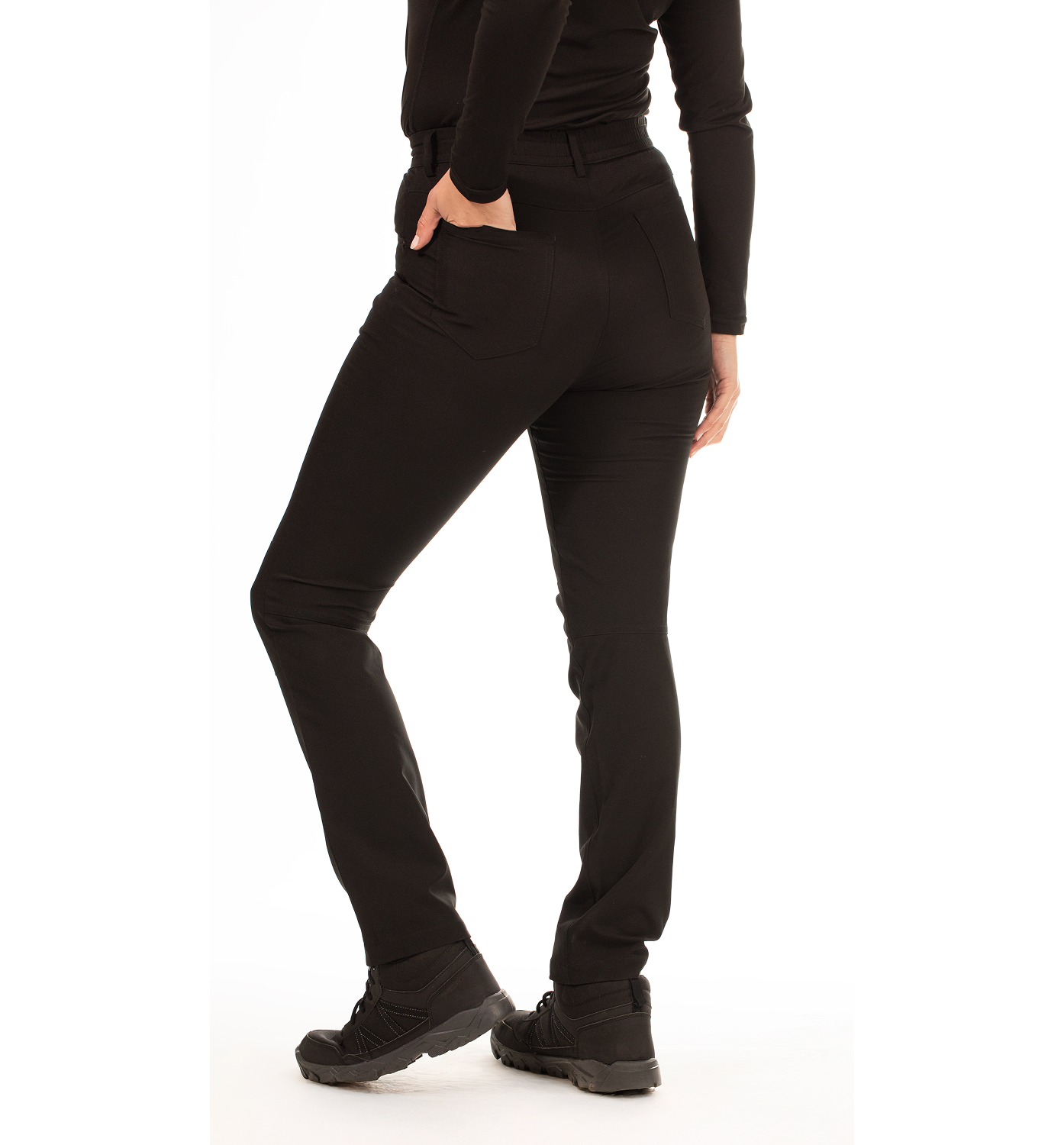 color:black