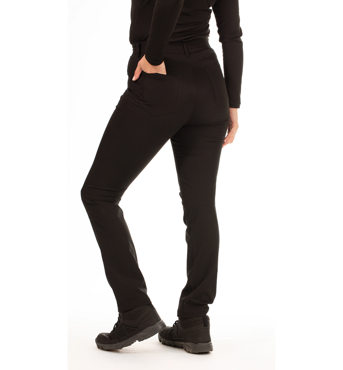 color:black