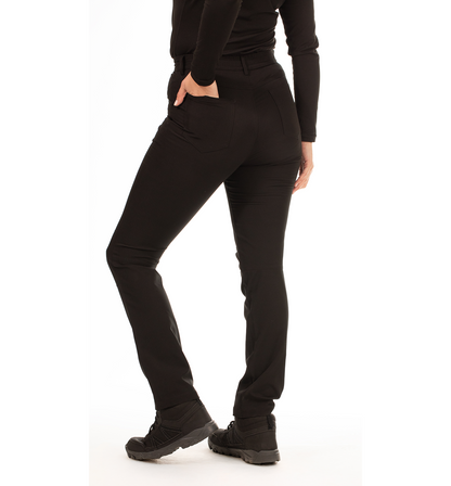 color:black