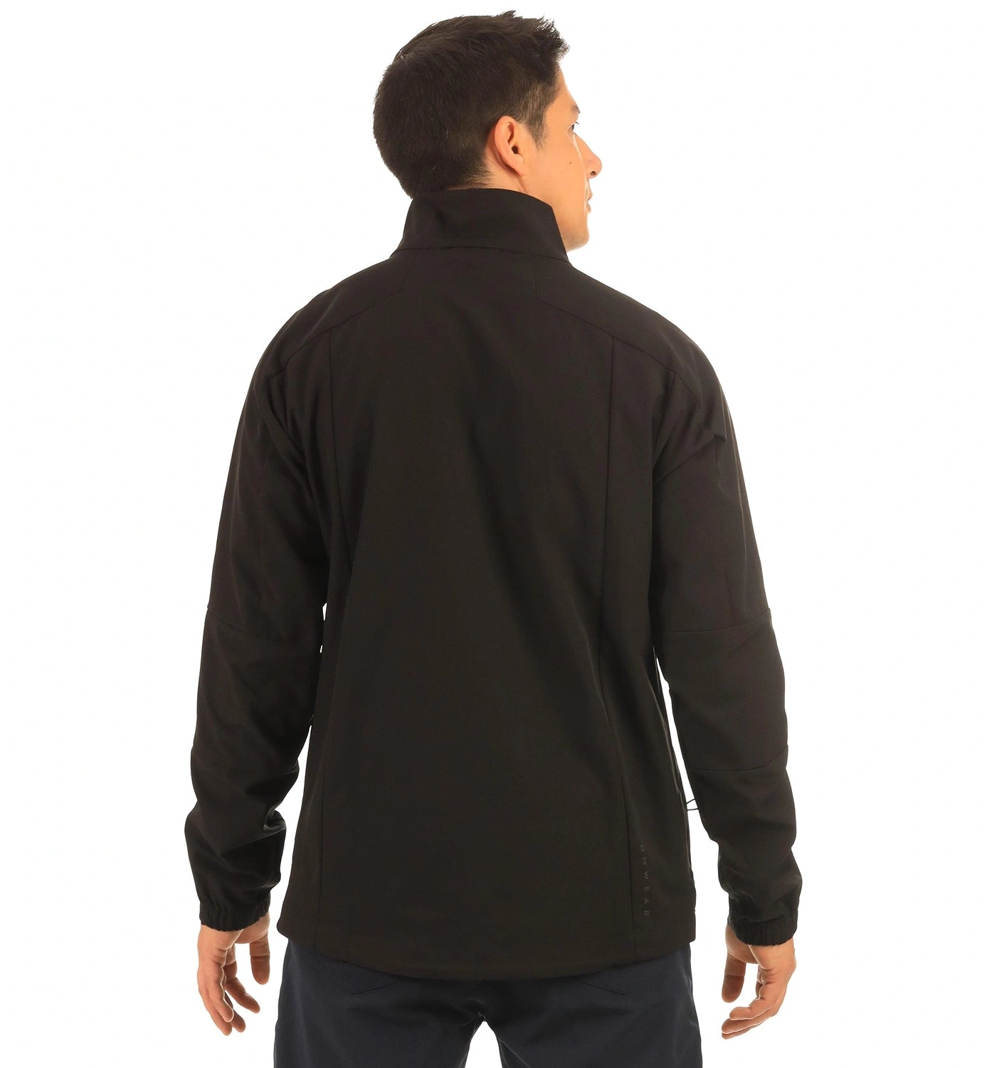 color:black