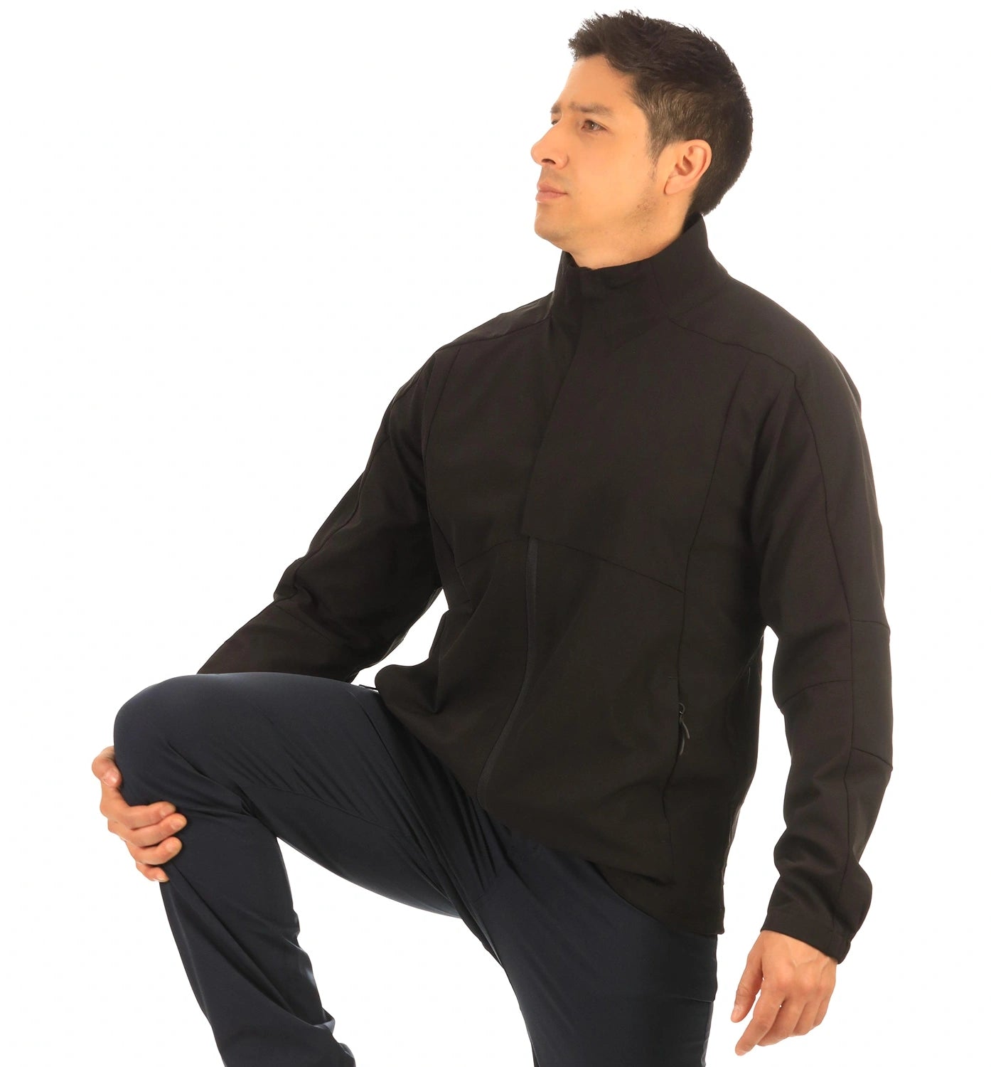 color:black