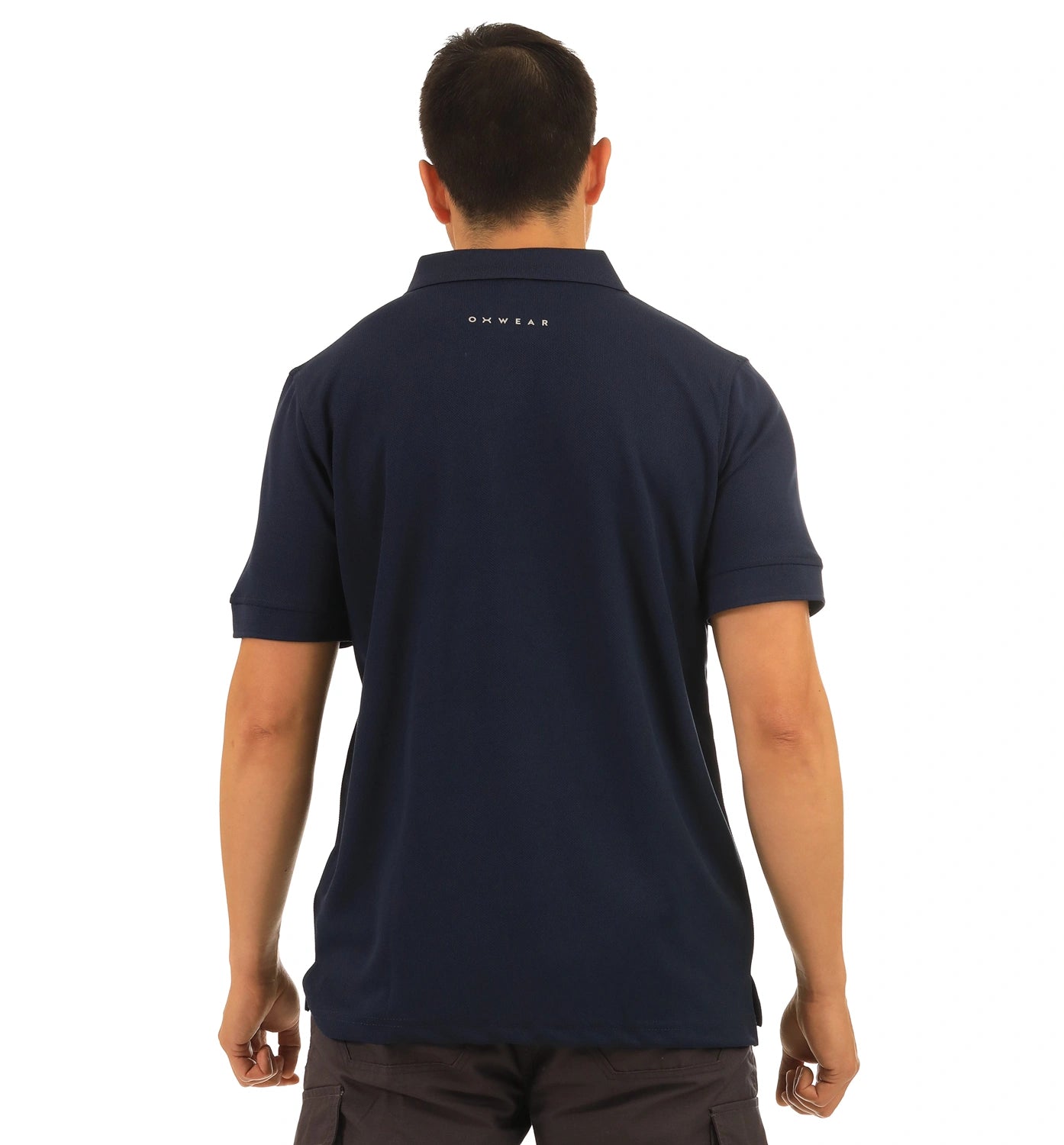 color:navy