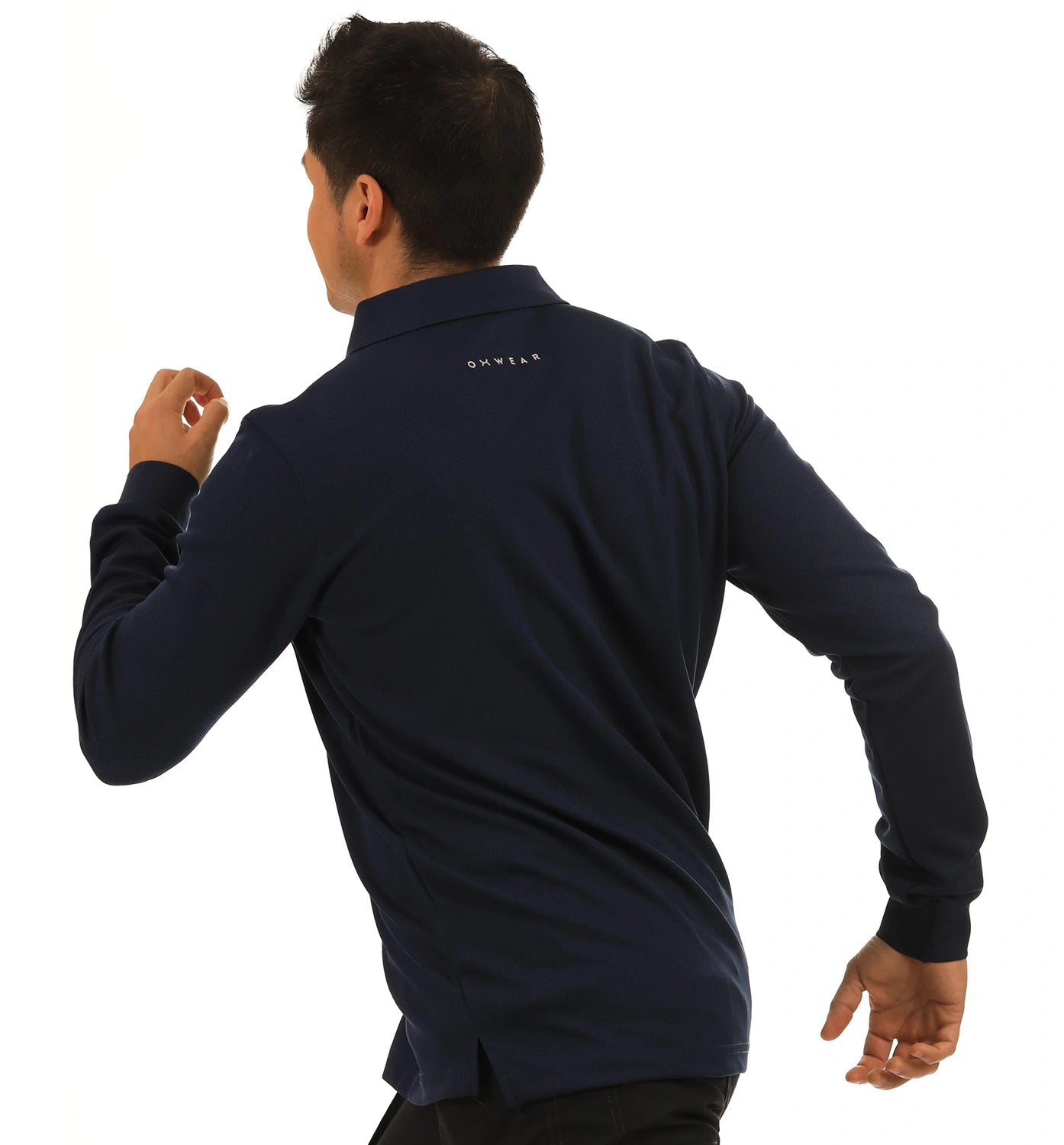 color:navy