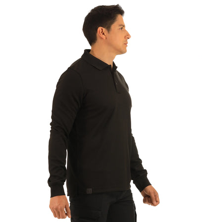 color:black