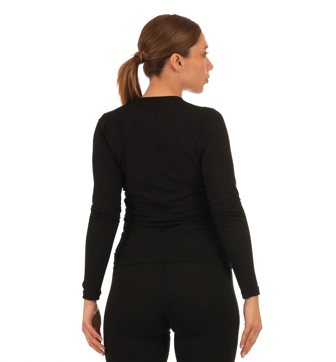 color:black