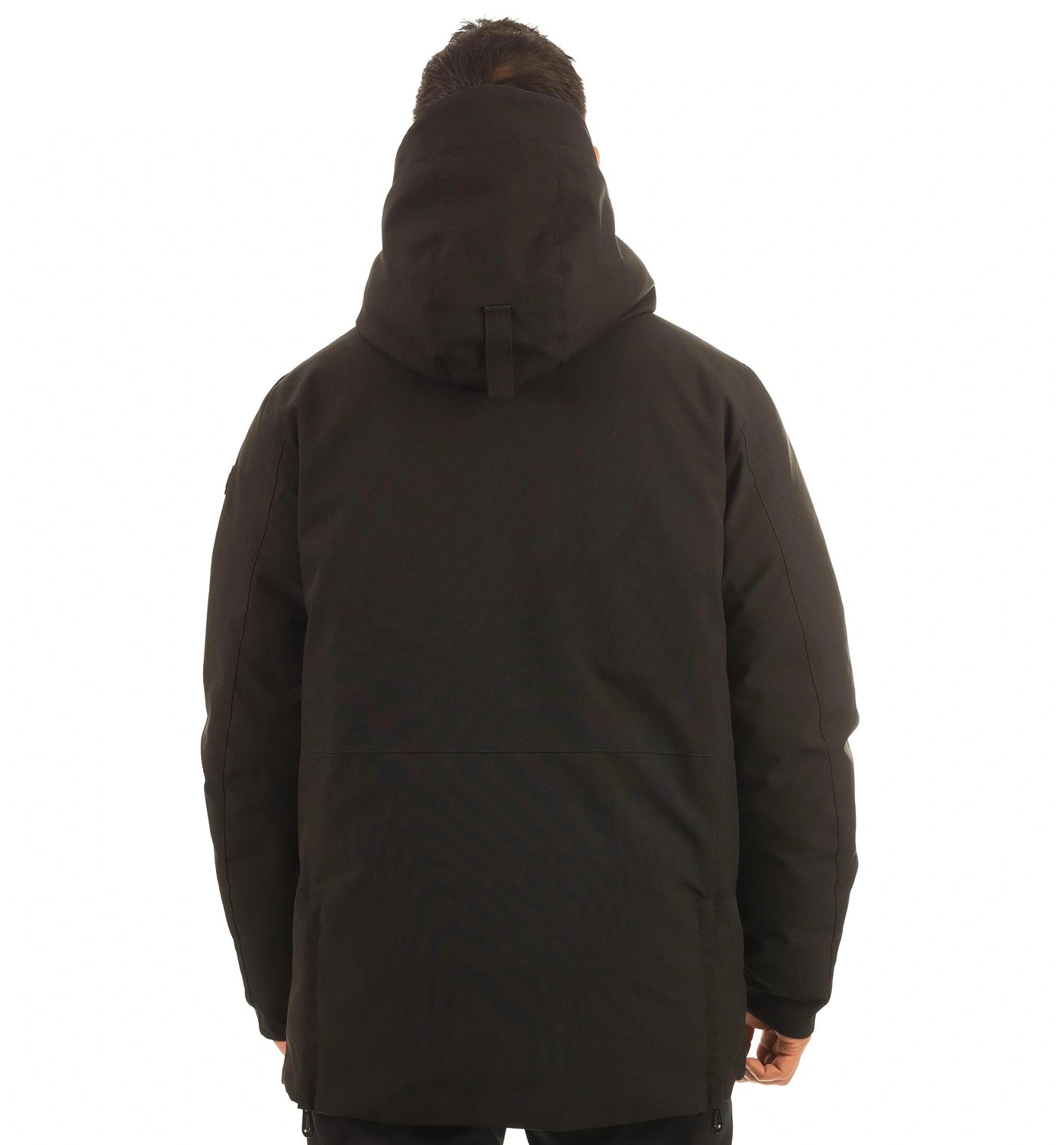 color:black