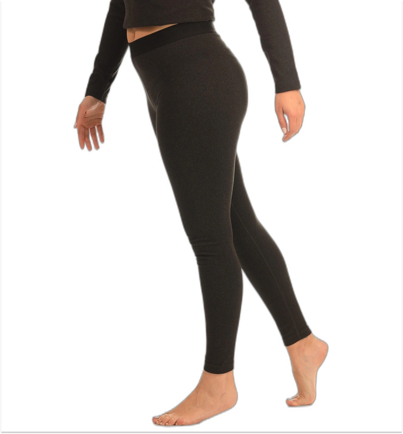 color:black