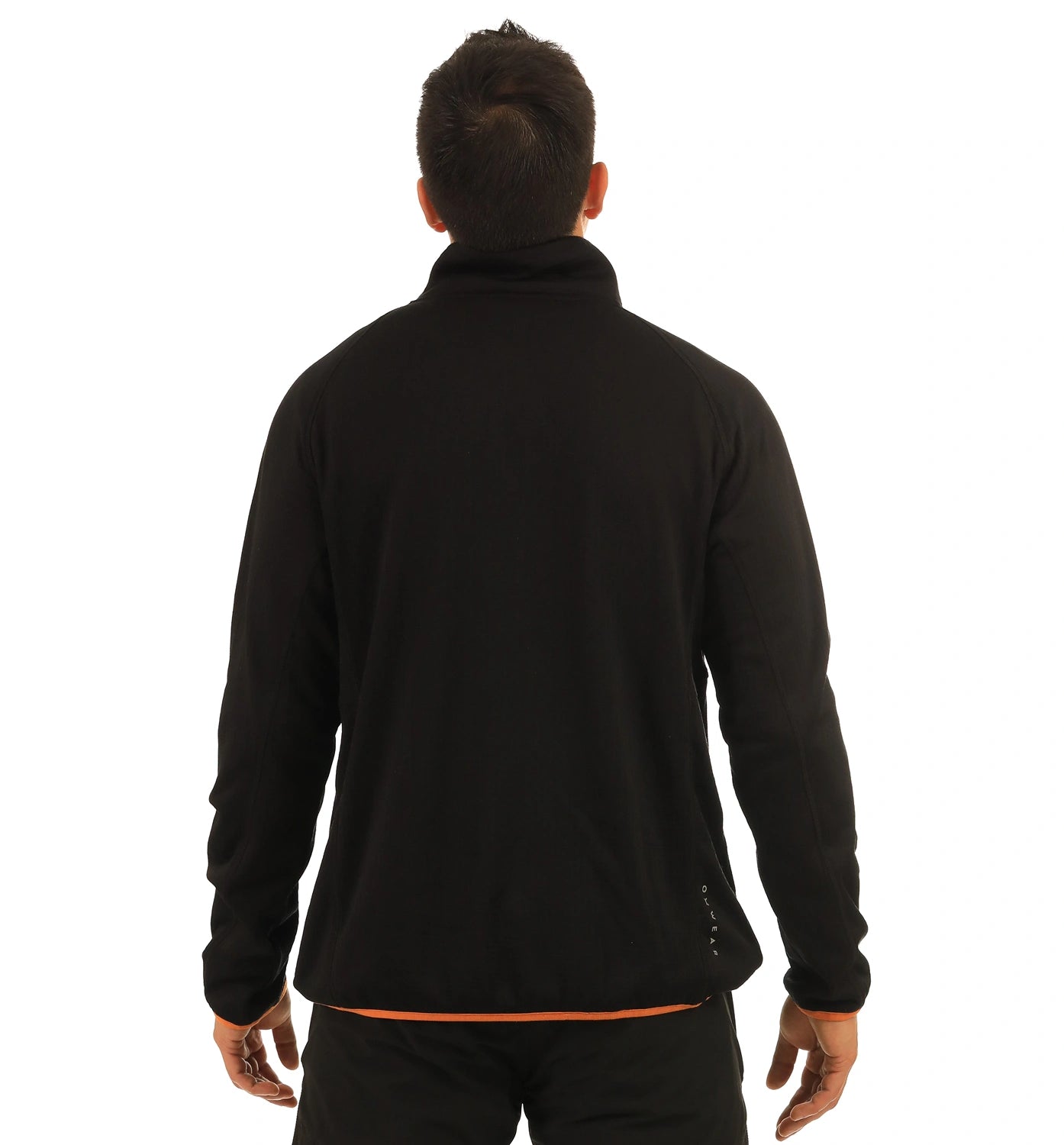 color:black