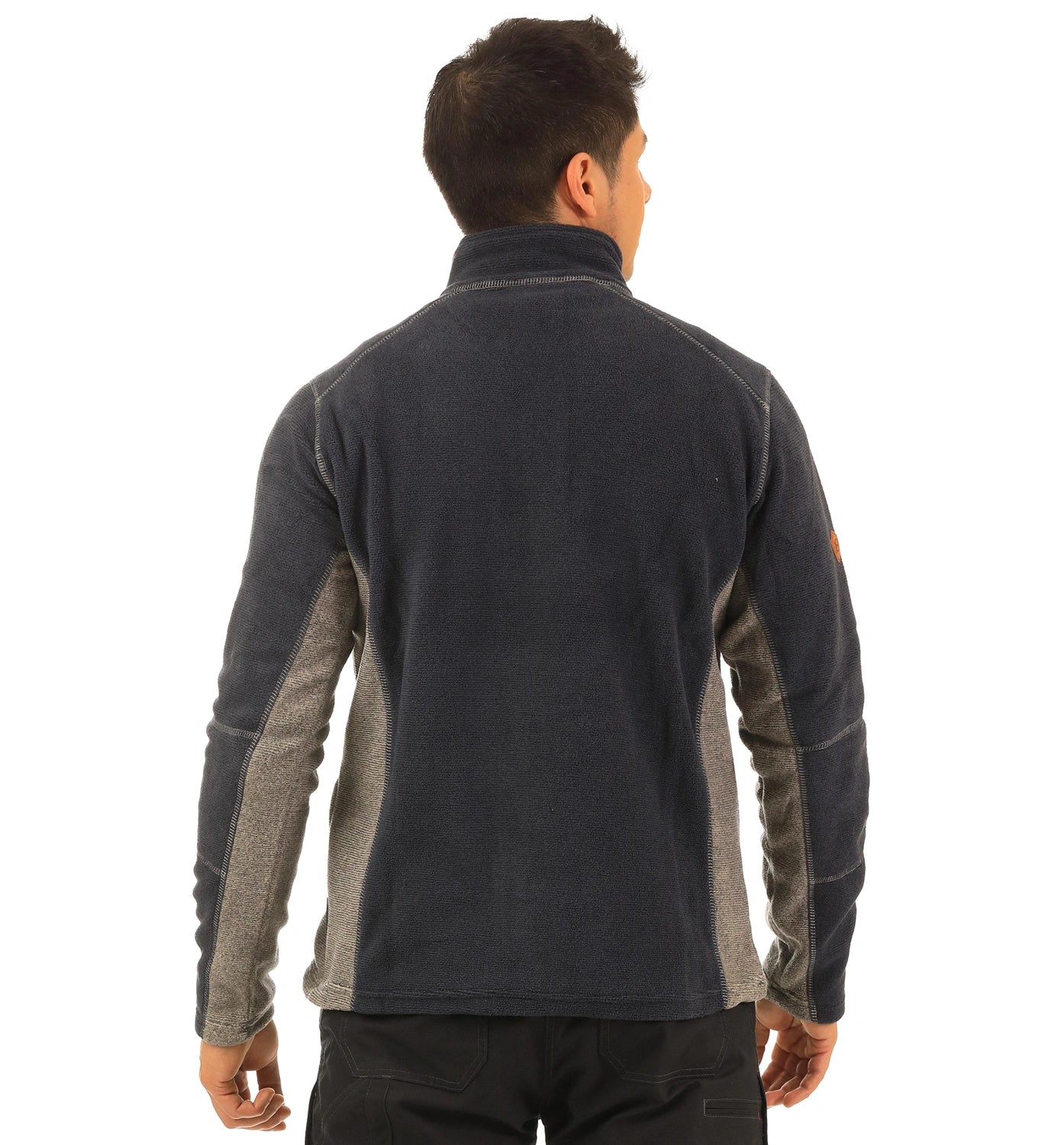 color:navy