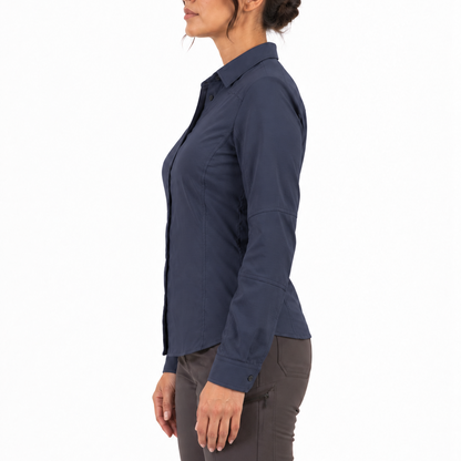 color:navy